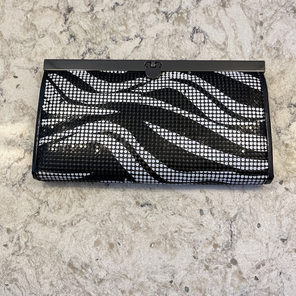 Bebe Black & White Clutch - Picture 1 of 9